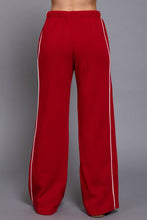 Load image into Gallery viewer, Contrast Line Detail Sweatpants