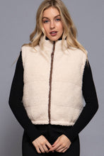 Load image into Gallery viewer, Reversible Fur Padding Vest
