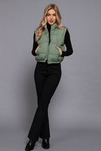 Load image into Gallery viewer, Reversible Fur Padding Vest