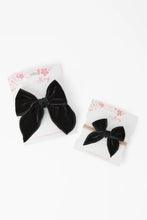 Load image into Gallery viewer, Classic Velvet Hair Bows