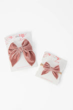Load image into Gallery viewer, Classic Velvet Hair Bows